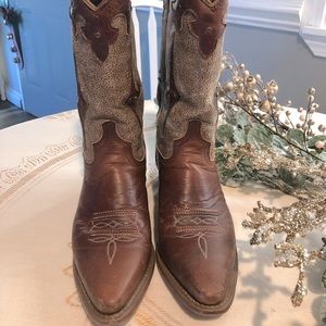Cowboy boots/ excellent condition